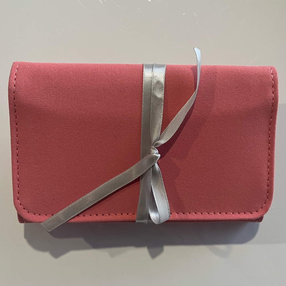 Pandora Me X Millie Bobby Brown Travel Jewelry Wallet Pink & Gray Sleek Design